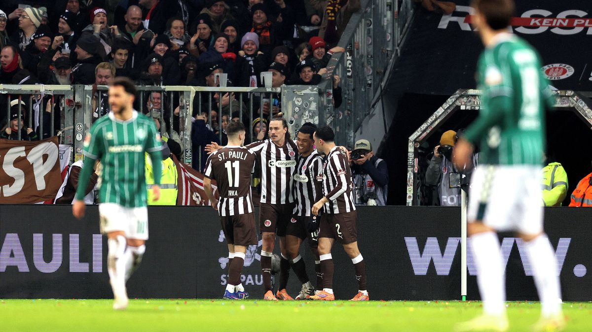 Fotbalisté St. Pauli zvládli záchranářský souboj proti Brémám